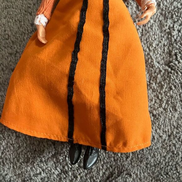 DARK SHADOWS ANGELIQUE BOUCHARD FIGURE 8” RARE MEGO - Picture 3 of 7